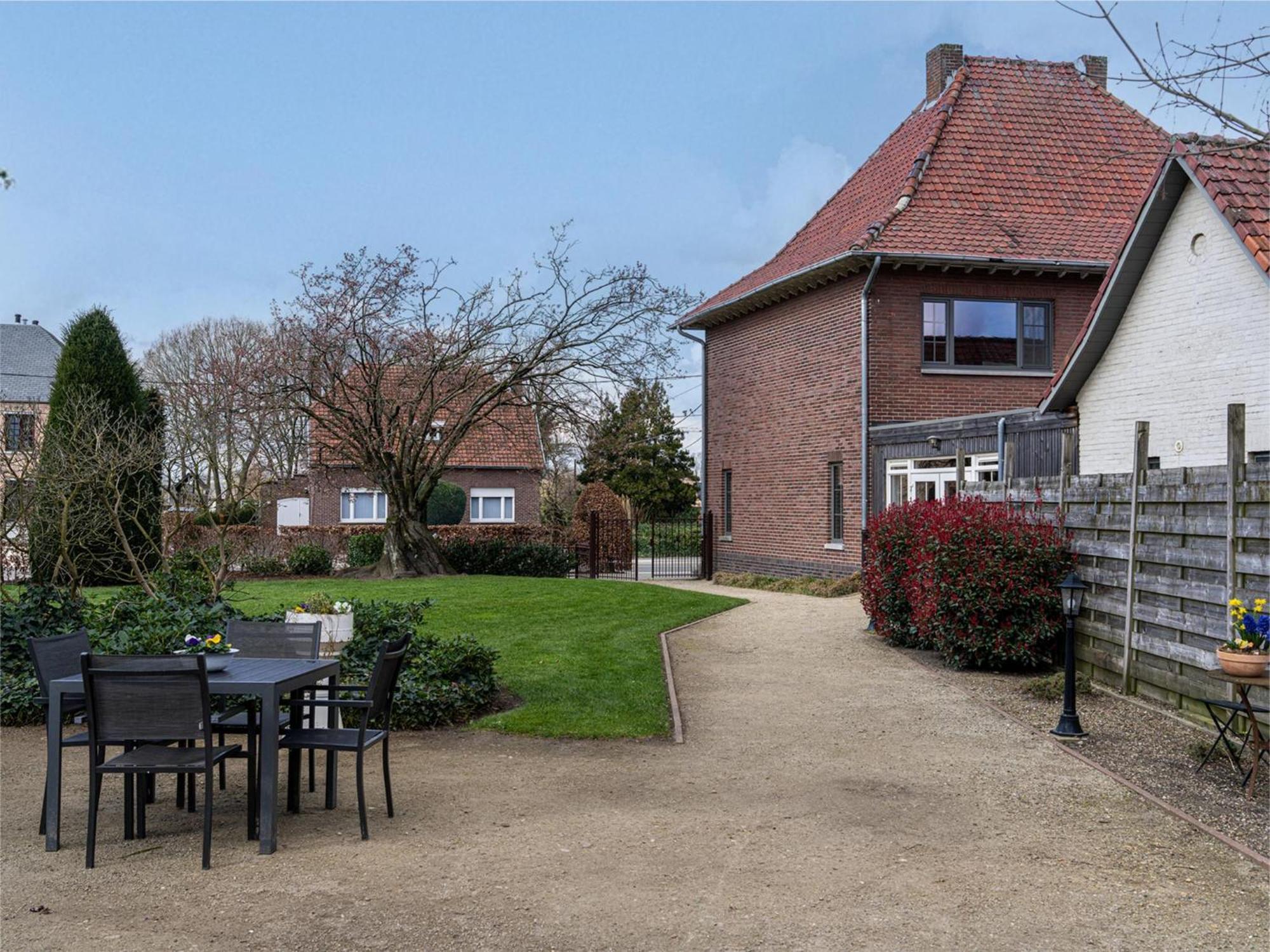 Het Bruegelhof Villa Peer Eksteriør billede