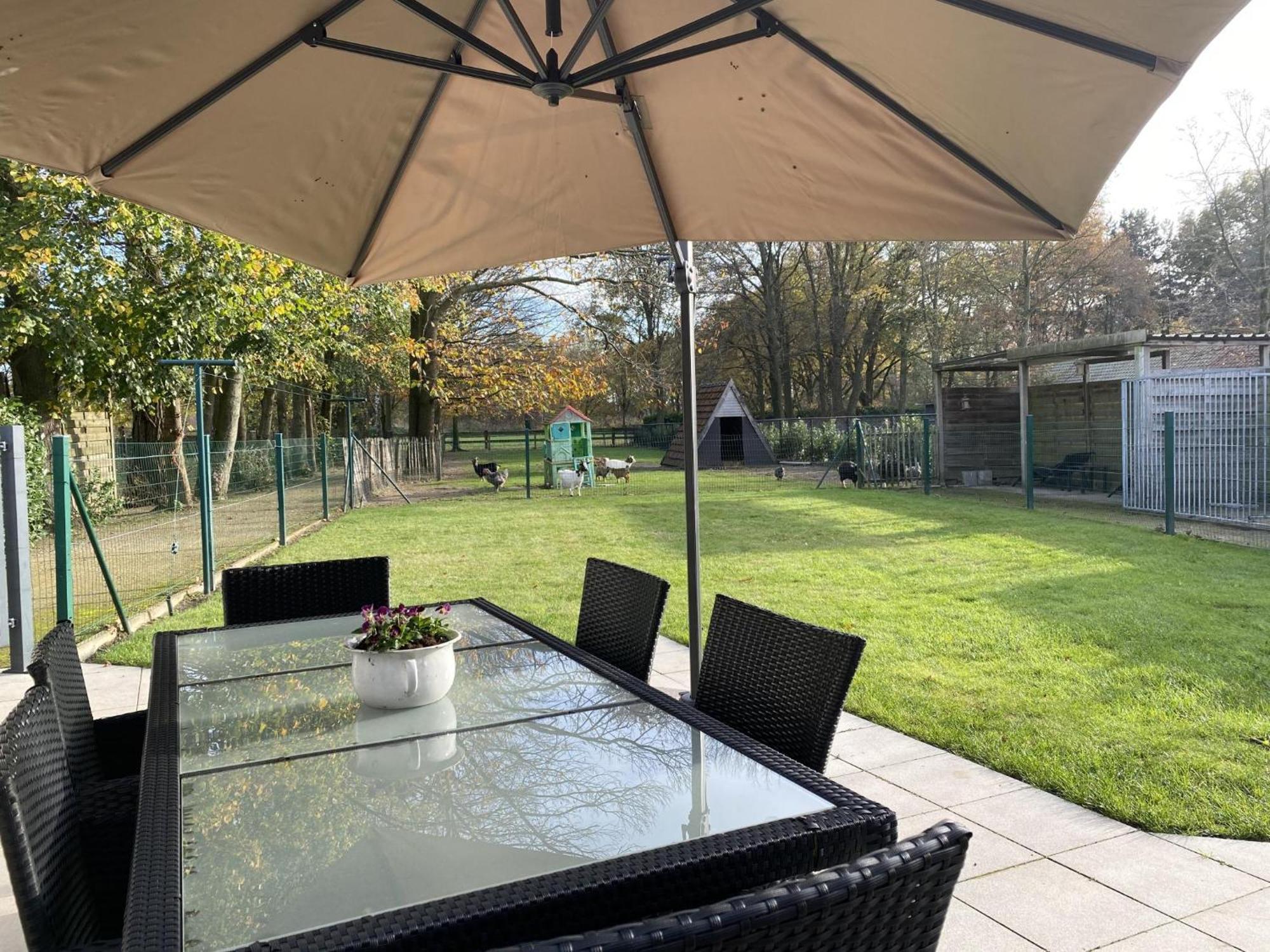 Het Bruegelhof Villa Peer Eksteriør billede
